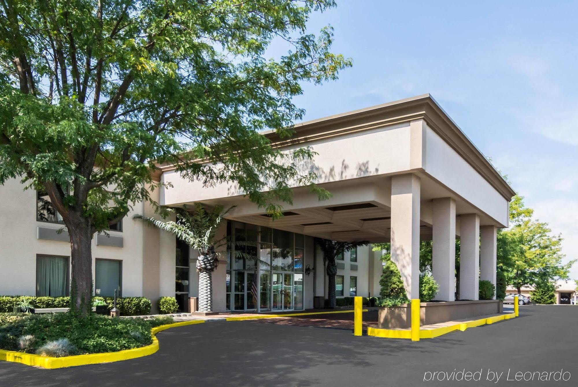 Plaza Inn & Suites Hagerstown Exterior foto